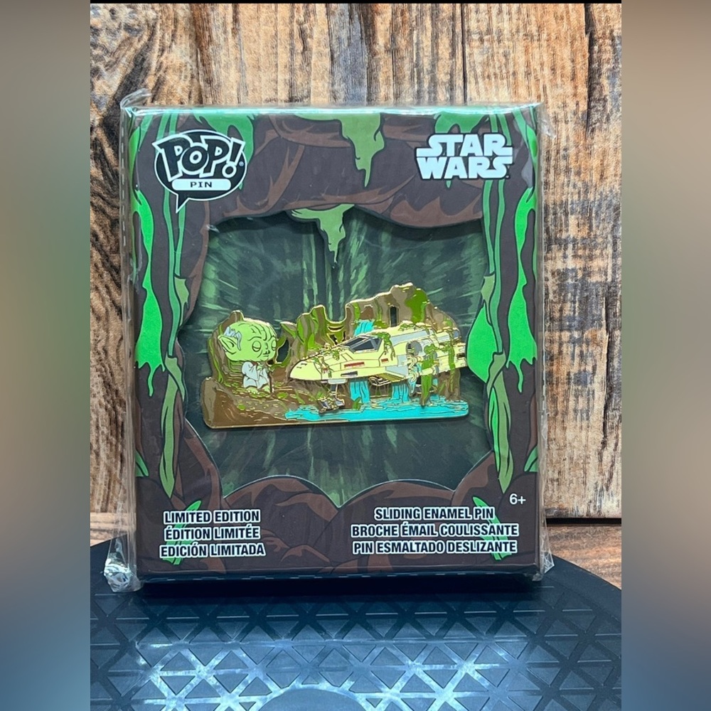 NEW Funko Pop! Yoda Force Star Wars Sliding Enamel Pin LE 1 of 1000 Disney Pins